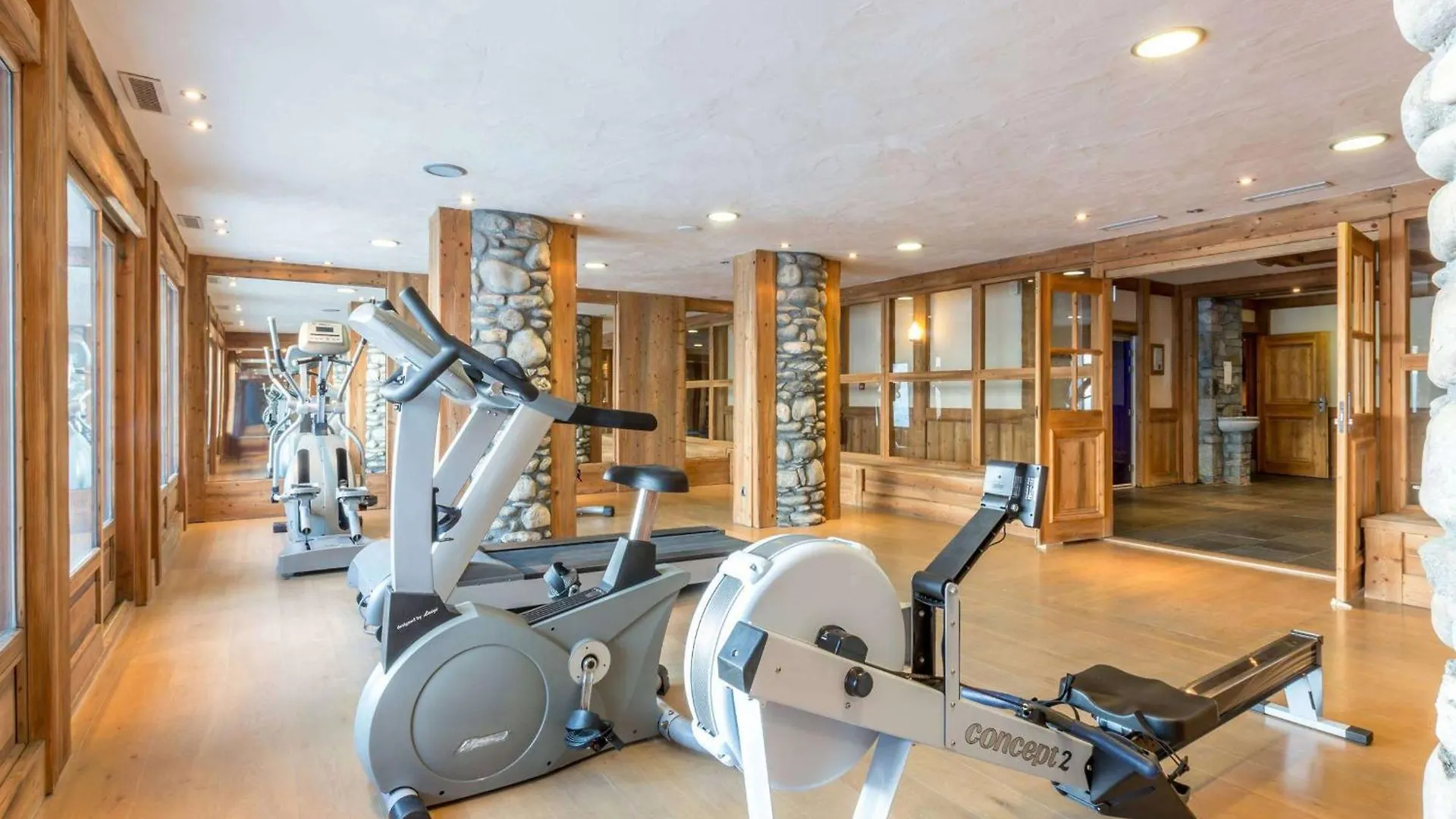 Location Luxe Avec Piscine, Spa, Parking Et Wifi - Fr-1-461-12 Saint-Martin-de-Belleville Lägenhet
